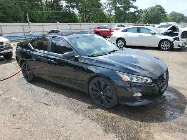 2022 NISSAN ALTIMA SR  