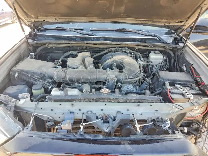 2018 TOYOTA 4RUNNER SR5  