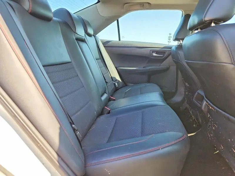 2017 TOYOTA CAMRY SE  