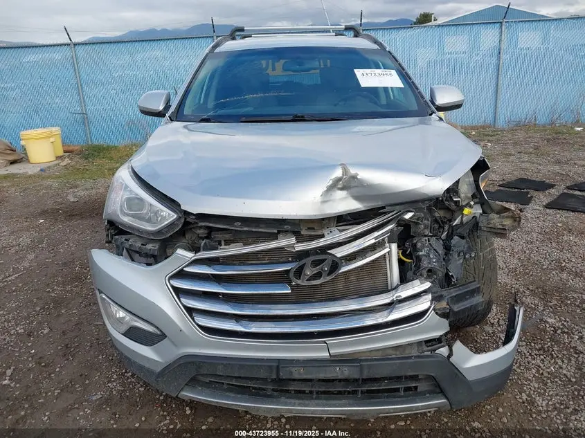 2016 HYUNDAI SANTA FE SE