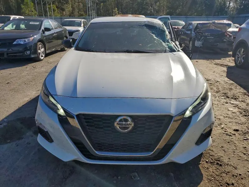 2020 NISSAN ALTIMA SR  