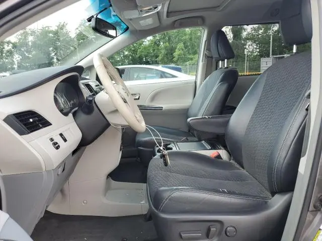 2014 TOYOTA SIENNA SPORT  