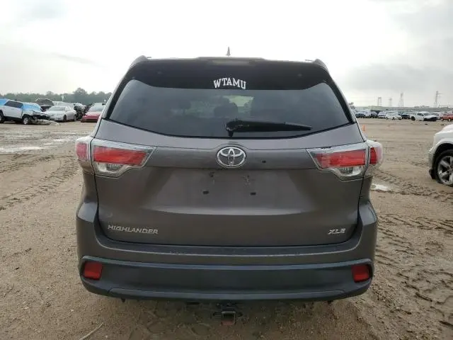 2016 TOYOTA HIGHLANDER XLE
