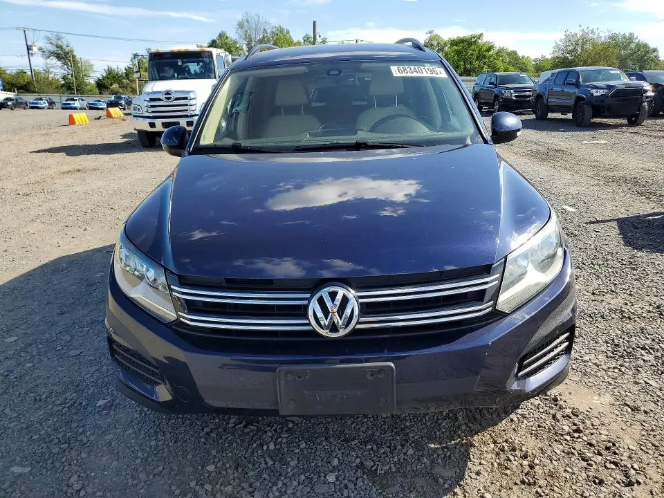 2016 VOLKSWAGEN TIGUAN S  