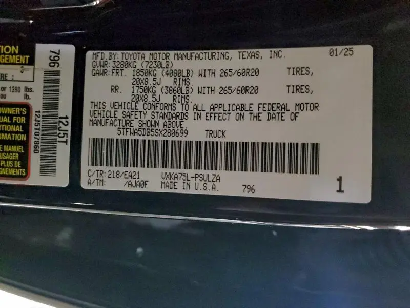 2025 TOYOTA TUNDRA CREWMAX LIMITED  