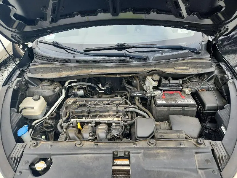 2010 HYUNDAI TUCSON GLS  