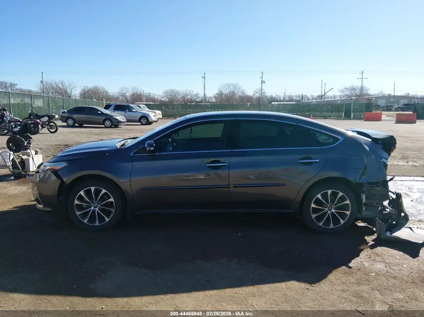 2018 TOYOTA AVALON XLE
