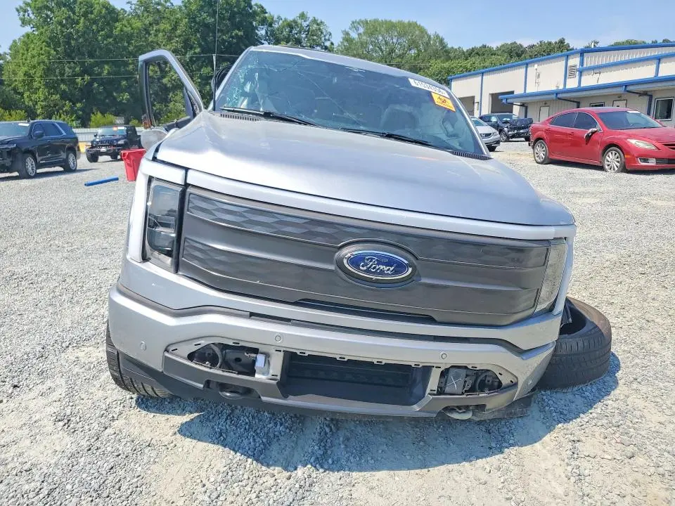 2023 FORD F150 LIGHTNING PRO  