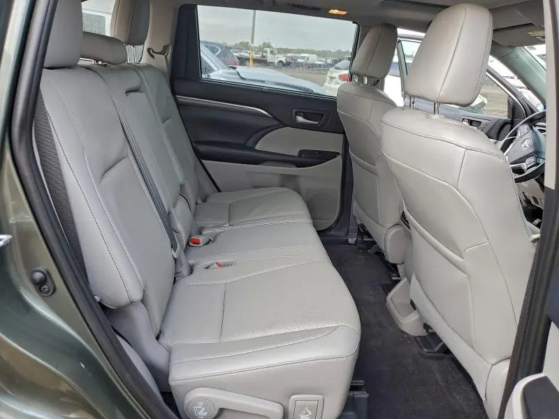 2019 TOYOTA HIGHLANDER LIMITED  