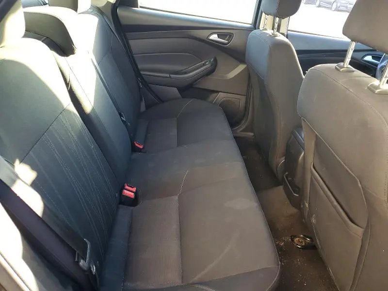 2018 FORD FOCUS SE  