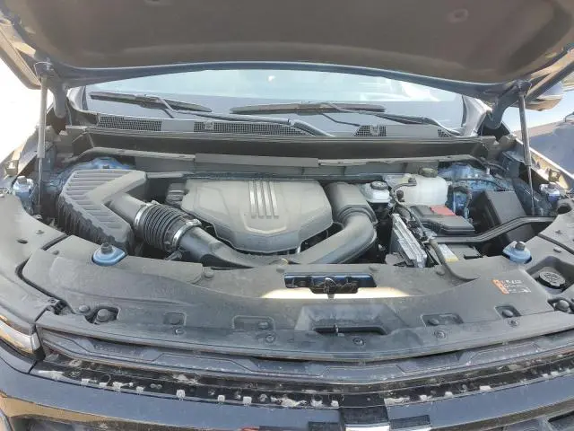 2024 CHEVROLET TRAVERSE LT  