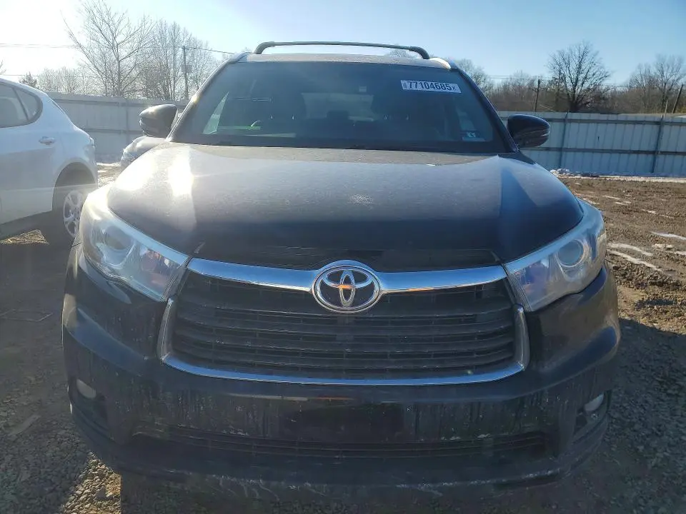 2015 TOYOTA HIGHLANDER XLE  