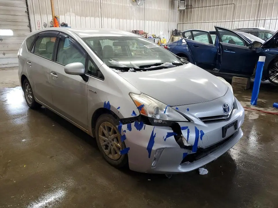 2012 TOYOTA PRIUS V   