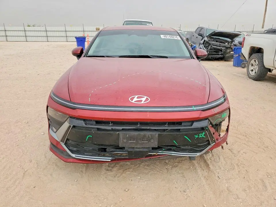 2025 HYUNDAI SONATA SE  