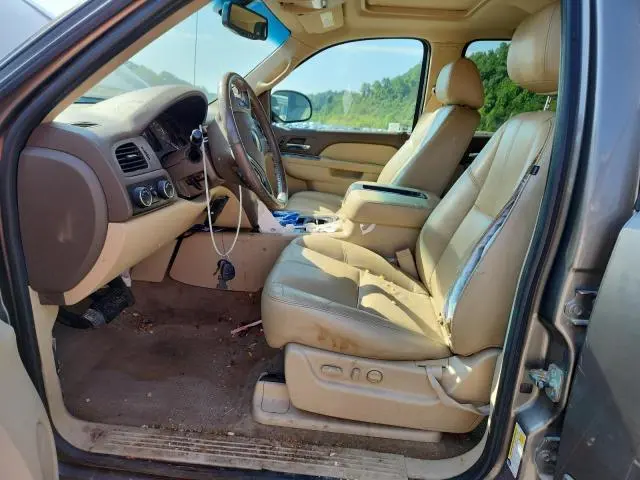 2011 CHEVROLET AVALANCHE LT  