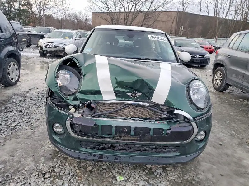 2019 MINI COOPER   