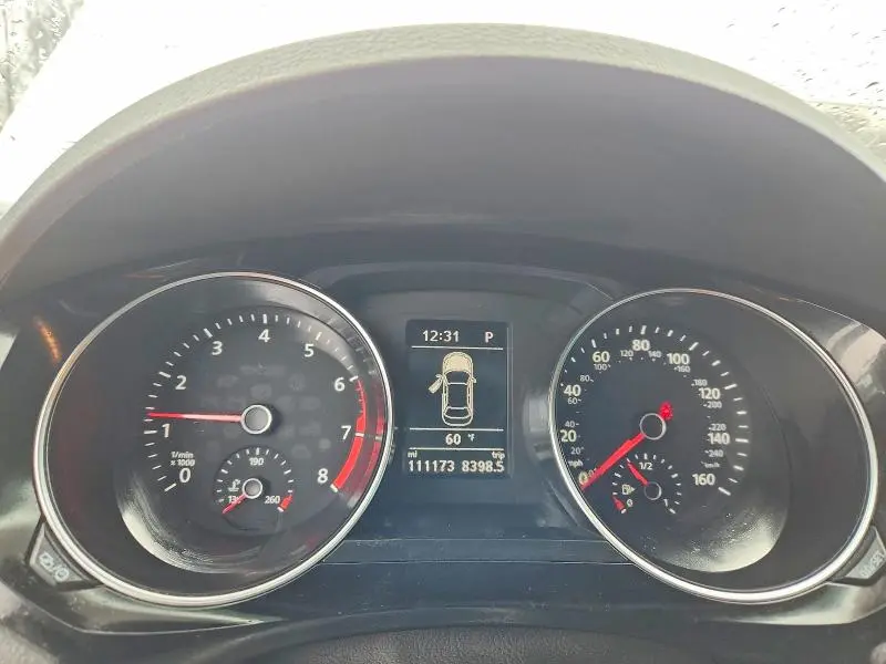 2016 VOLKSWAGEN JETTA SPORT  