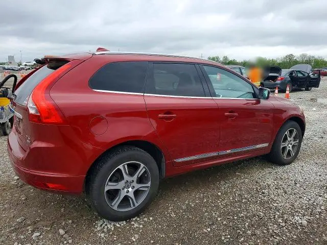 2015 VOLVO XC60 T6 PREMIER+  