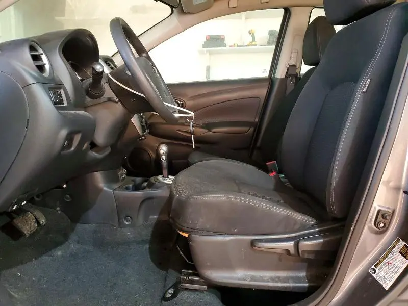 2019 NISSAN VERSA SV  