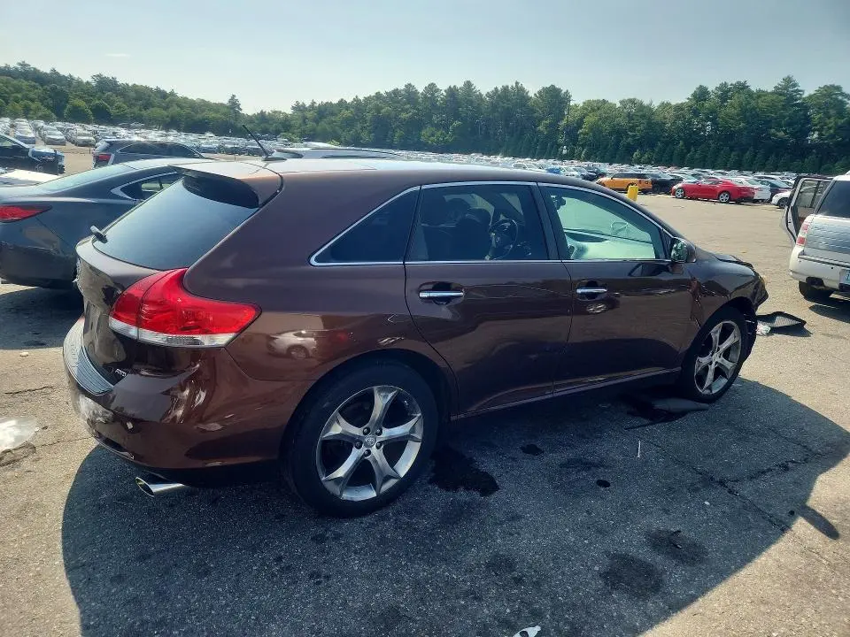 2010 TOYOTA VENZA AWD V6  