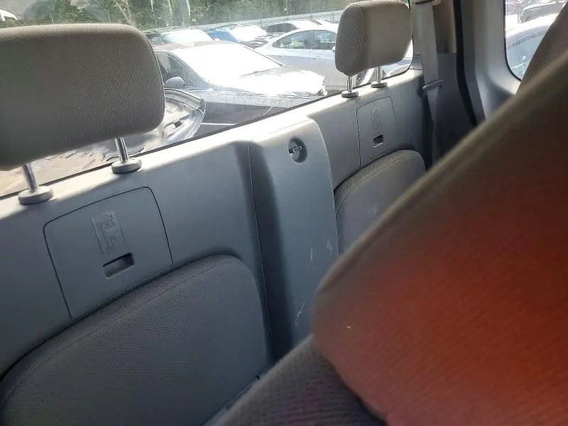 2021 NISSAN FRONTIER S  