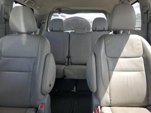 2015 TOYOTA SIENNA XLE  