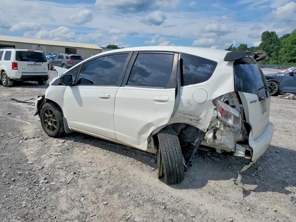 2010 HONDA FIT   