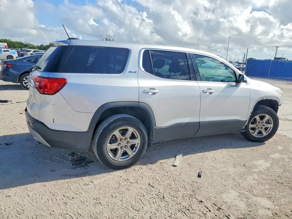 2017 GMC ACADIA SLE  
