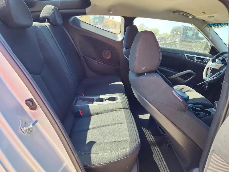 2013 HYUNDAI VELOSTER BASE  