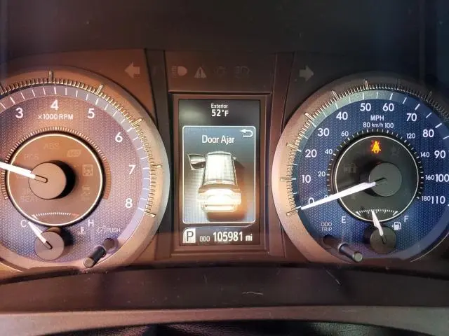 2016 TOYOTA SIENNA XLE  