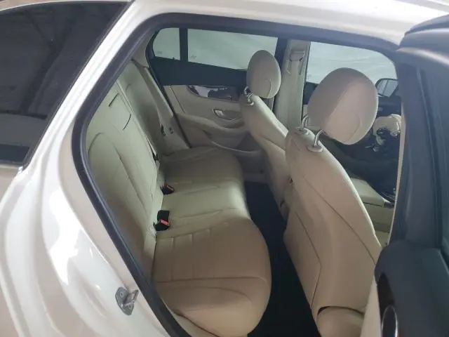 2018 MERCEDES-BENZ GLC 300  