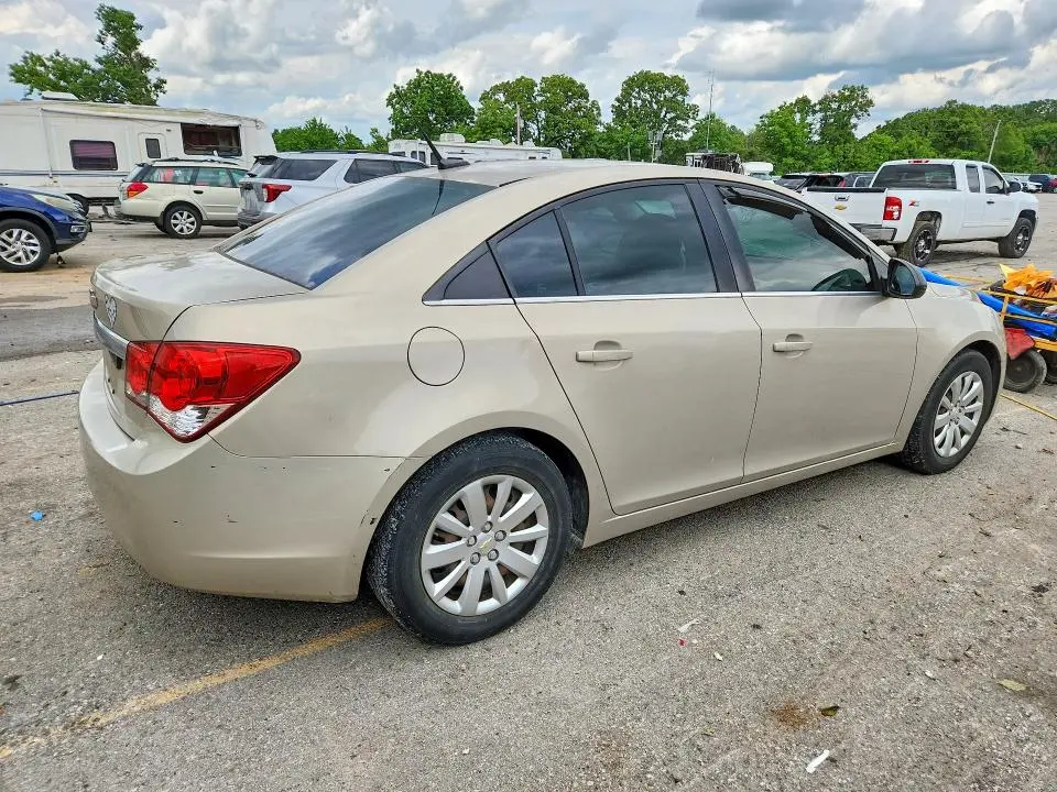 2012 CHEVROLET CRUZE LS  