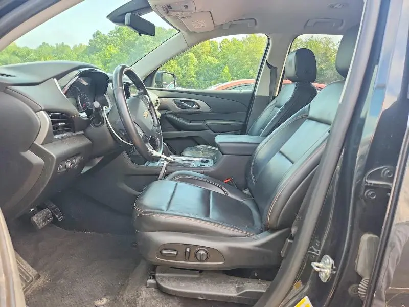 2020 CHEVROLET TRAVERSE LT  