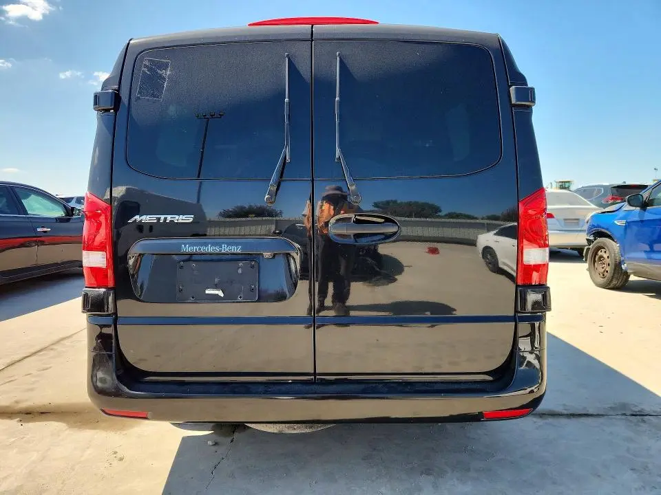 2018 MERCEDES-BENZ METRIS   