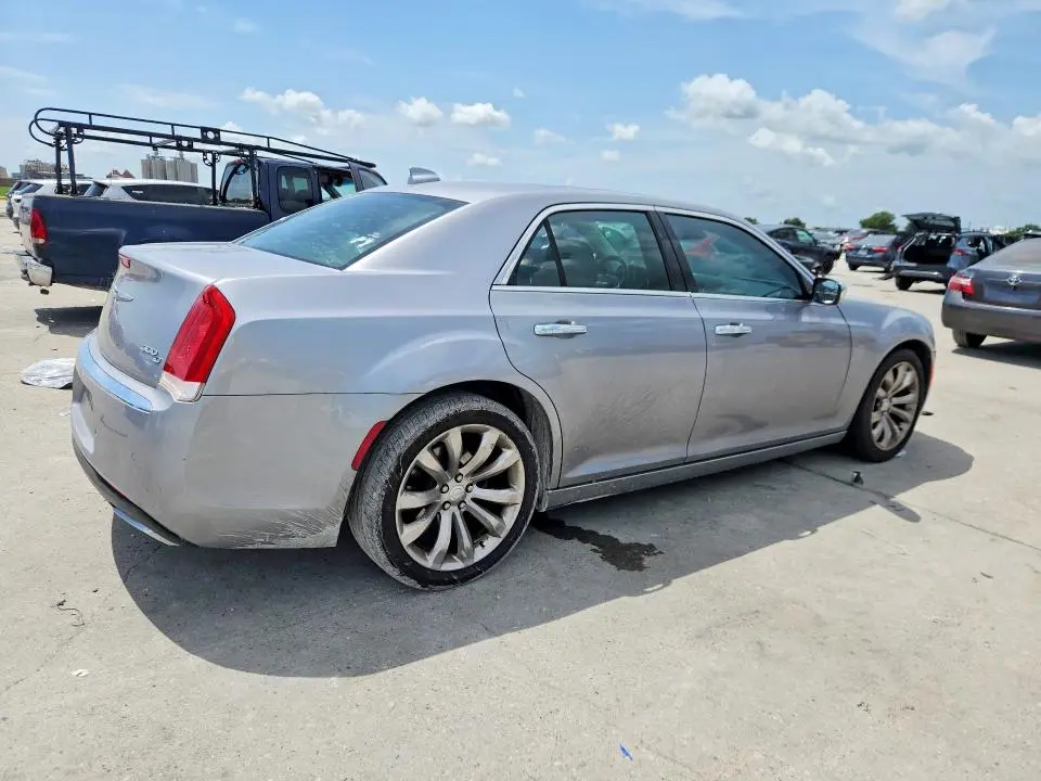 2015 CHRYSLER 300C   