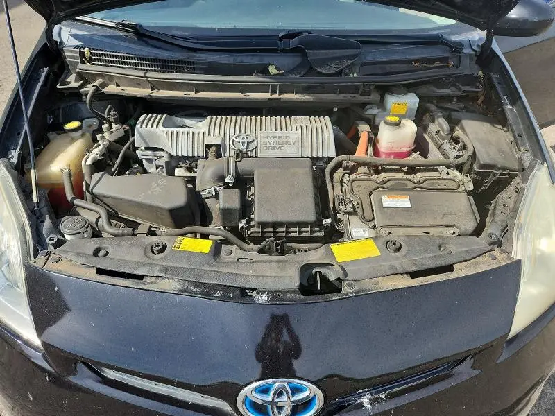 2013 TOYOTA PRIUS TWO  