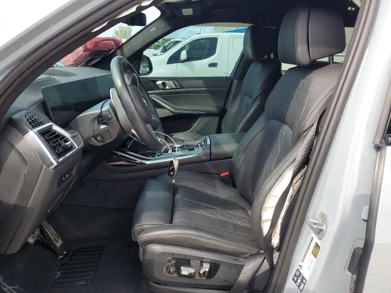 2025 BMW X7 XDRIVE40I  