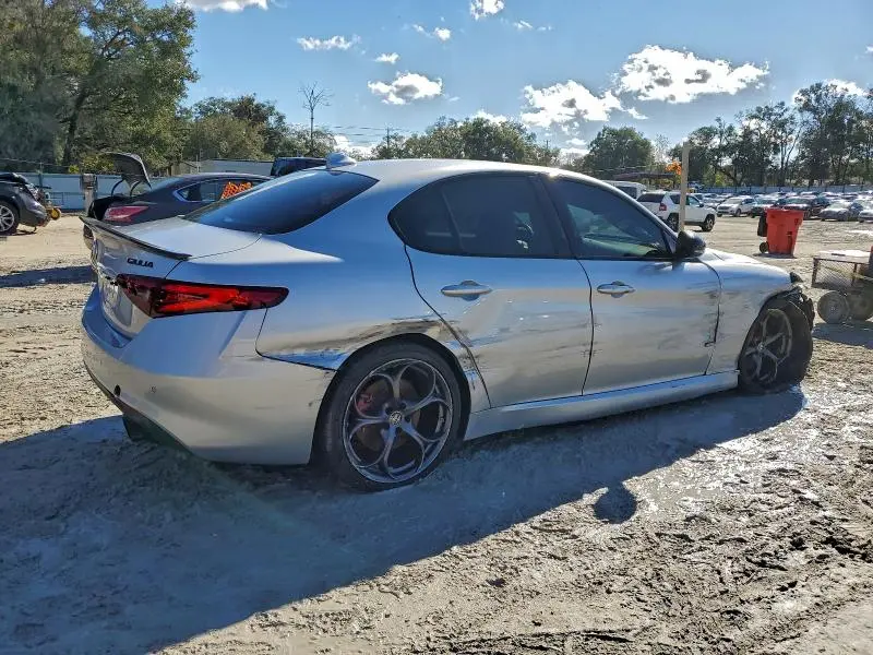 2019 ALFA ROMEO GIULIA TI  