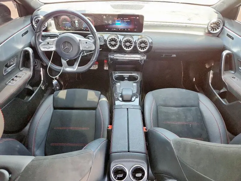 2022 MERCEDES-BENZ A 220  