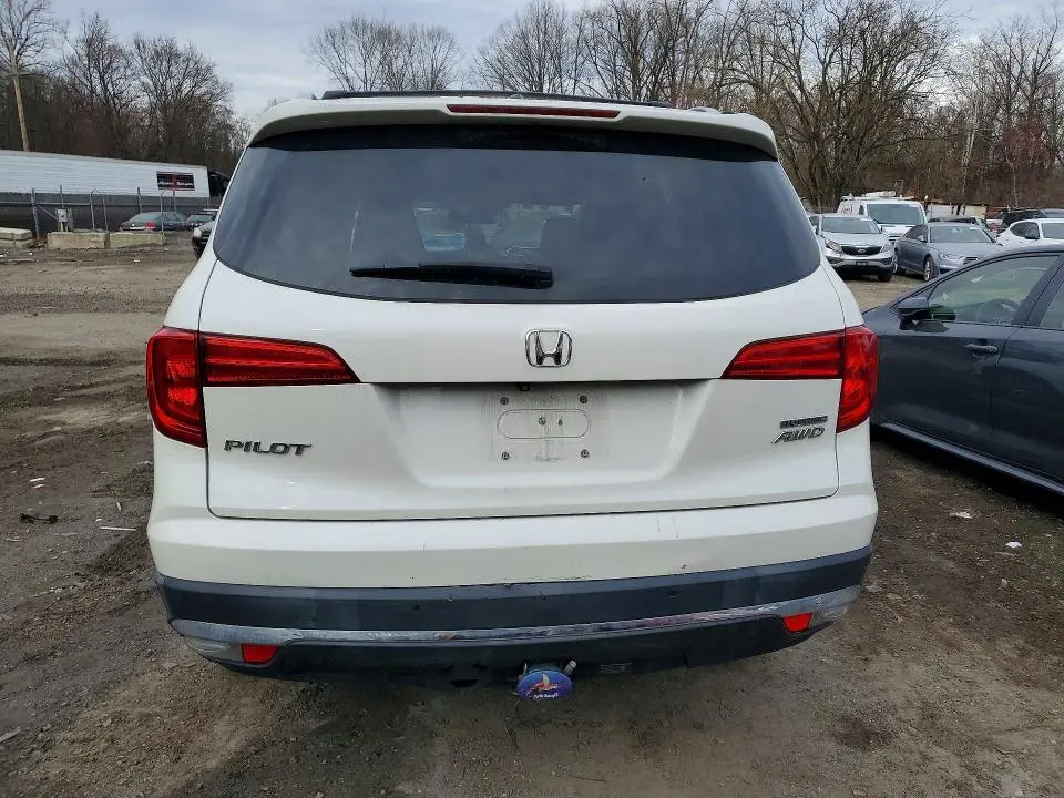 2017 HONDA PILOT TOURING  