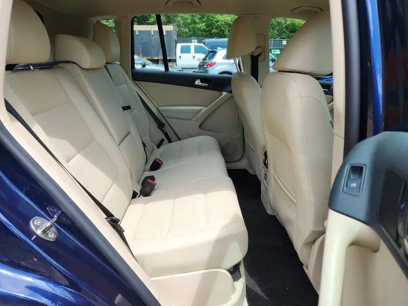 2016 VOLKSWAGEN TIGUAN S  