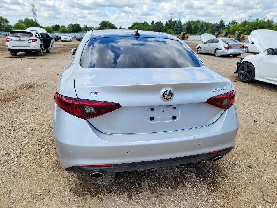 2017 ALFA ROMEO GIULIA TI Q4  