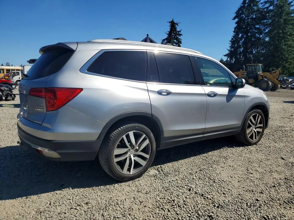 2016 HONDA PILOT ELITE  