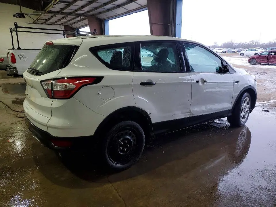 2018 FORD ESCAPE S  