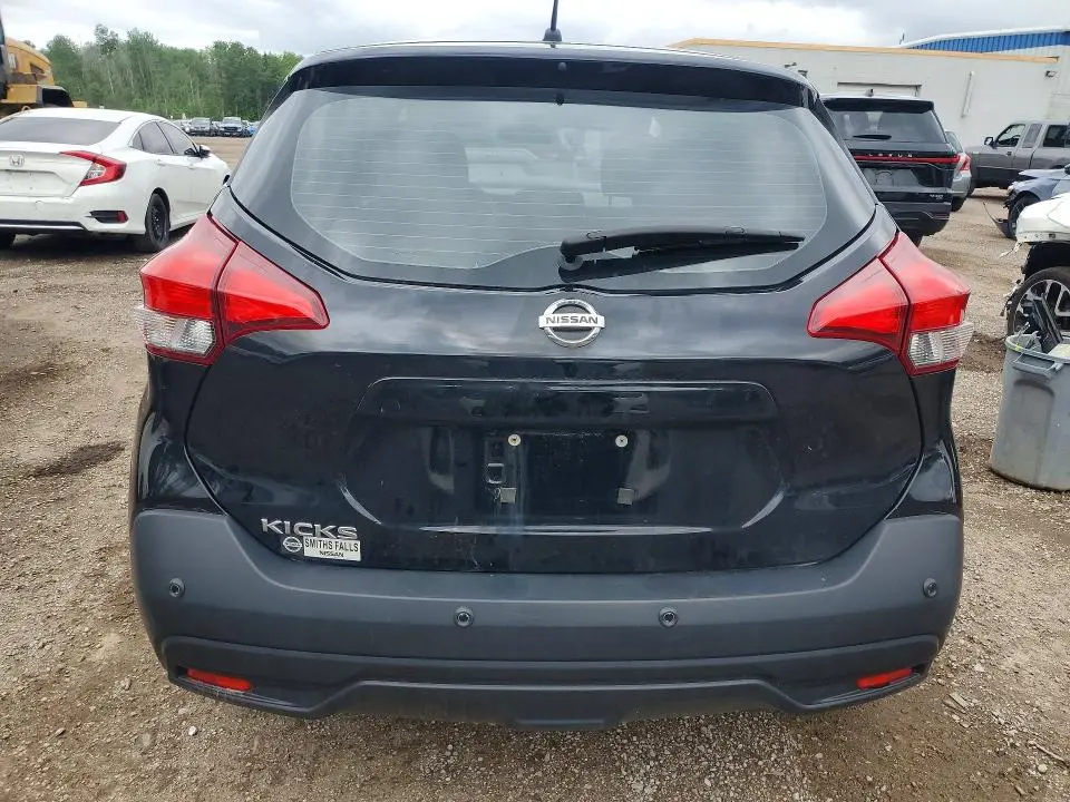 2020 NISSAN KICKS S  
