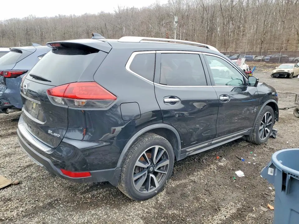 2018 NISSAN ROGUE SL  