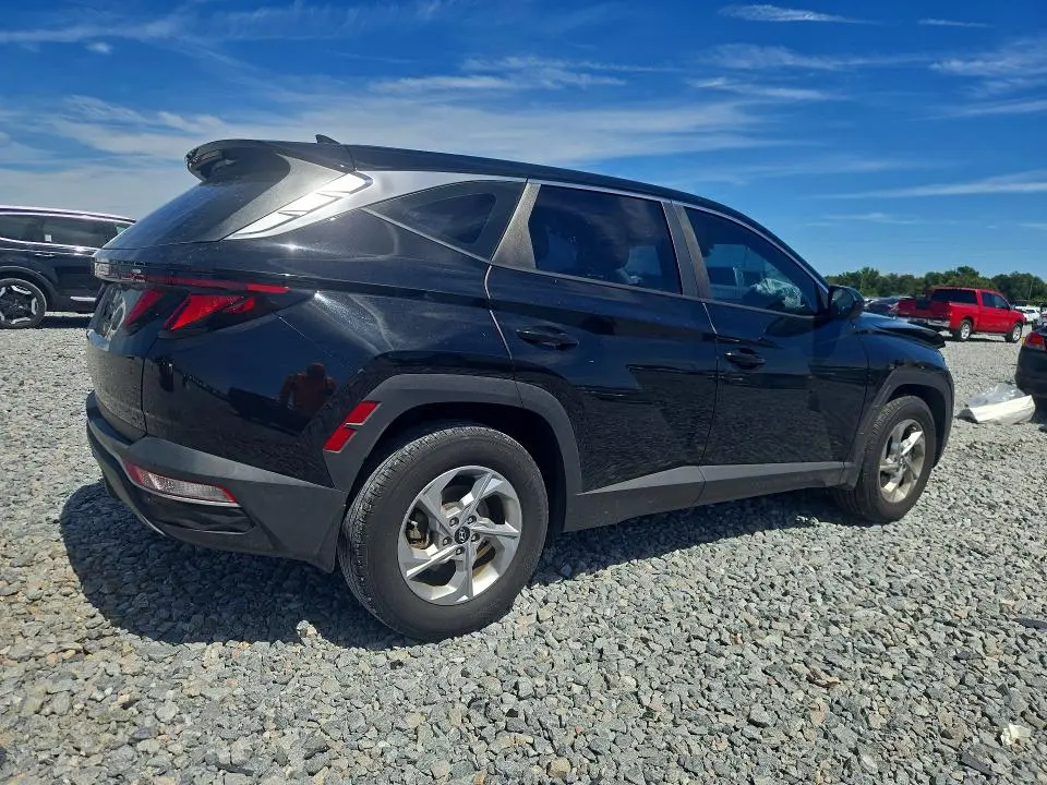 2023 HYUNDAI TUCSON SE  