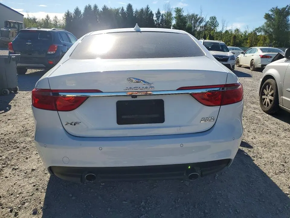 2018 JAGUAR XF PRESTIGE  