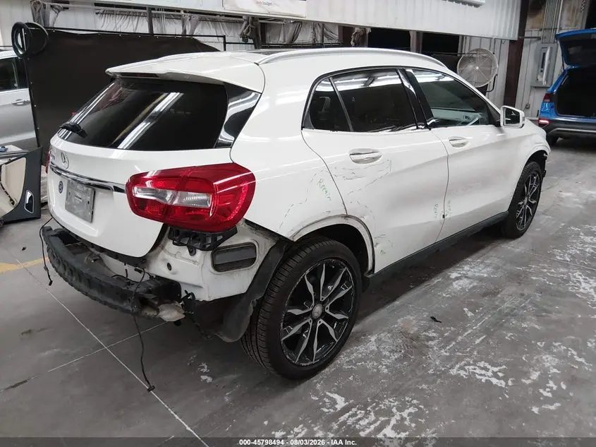 2016 MERCEDES-BENZ GLA 250  