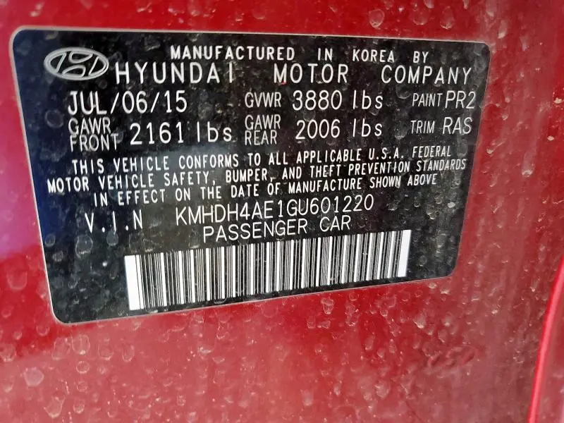 2016 HYUNDAI ELANTRA SE  